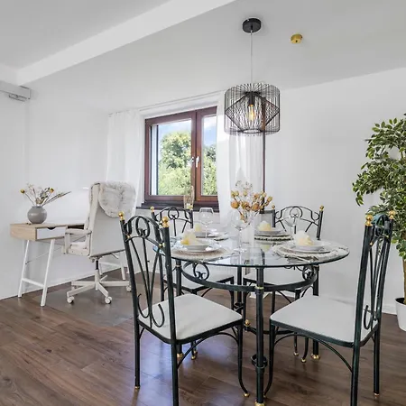 Apartament Vinhminh Homes 1 - Business Apartment, Zentral, Parkplatz, Wlan & Ruhig