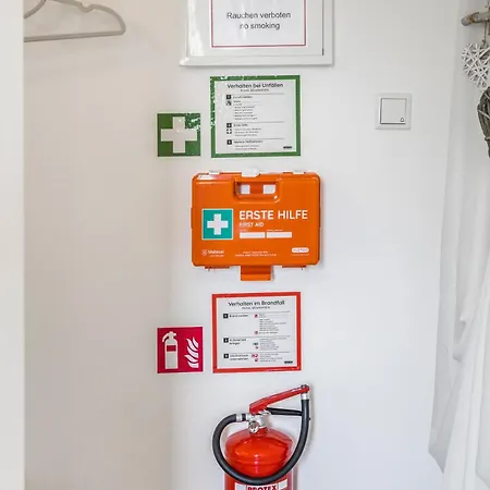 아파트 Exklusive Wohnung Im Ruhrgebiet - Zentral, Parkplatz, Wlan, Arbeitsplatz 하팅겐