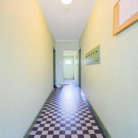 Vinhminh Homes 1 - Business, Zentral, Radreisen, Parkplatz & Fahrrad Garage, Wlan 公寓 *