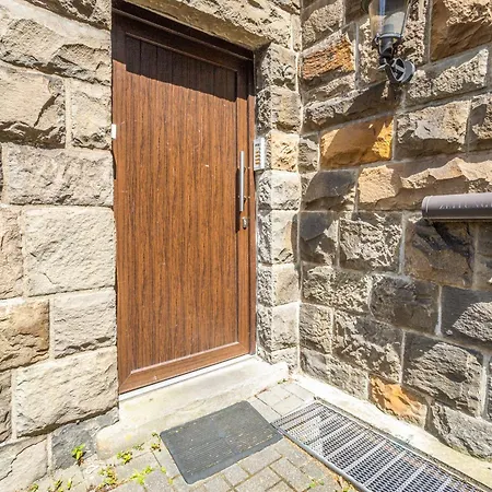 Vinhminh Homes 1 - Business Apartment, Zentral, Parkplatz, Wlan & Ruhig * Hattingen