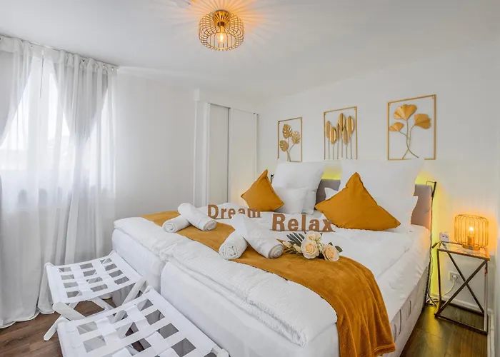 Vinhminh Homes 1 - Business Apartment, Zentral, Parkplatz, Wlan & Ruhig Hattingen