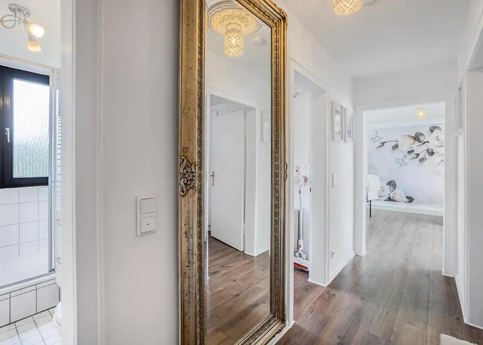 Vinhminh Homes 1 - Business Apartment, Zentral, Parkplatz, Wlan & Ruhig Apartman *