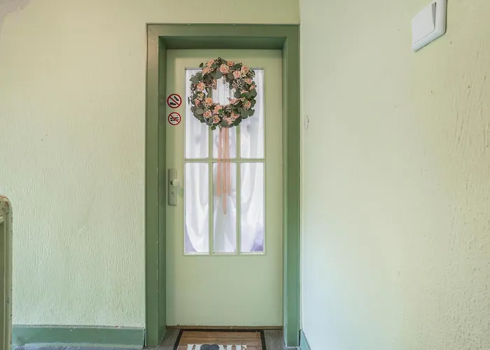 Mehr Platz Als Im Hotel - Ruhig & Zentral, Parkplatz, Wlan, Arbeitsplatz * 哈廷根